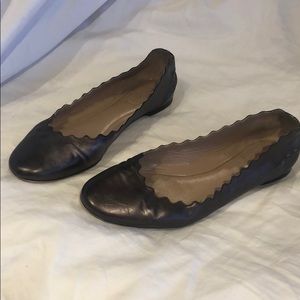 Chloe scalloped flats
